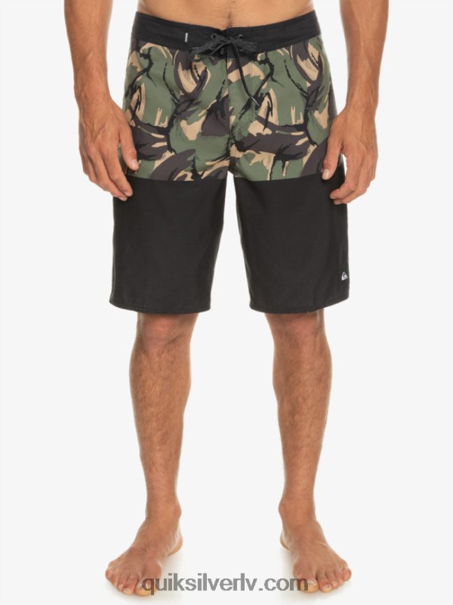 vīriešiem Quiksilver ikdienas iedalījums 20 dēļu šorti melns 88064R671