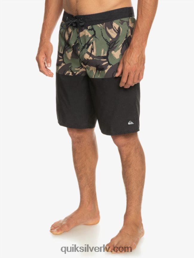 vīriešiem Quiksilver ikdienas iedalījums 20 dēļu šorti melns 88064R671