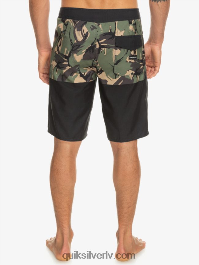 vīriešiem Quiksilver ikdienas iedalījums 20 dēļu šorti melns 88064R671