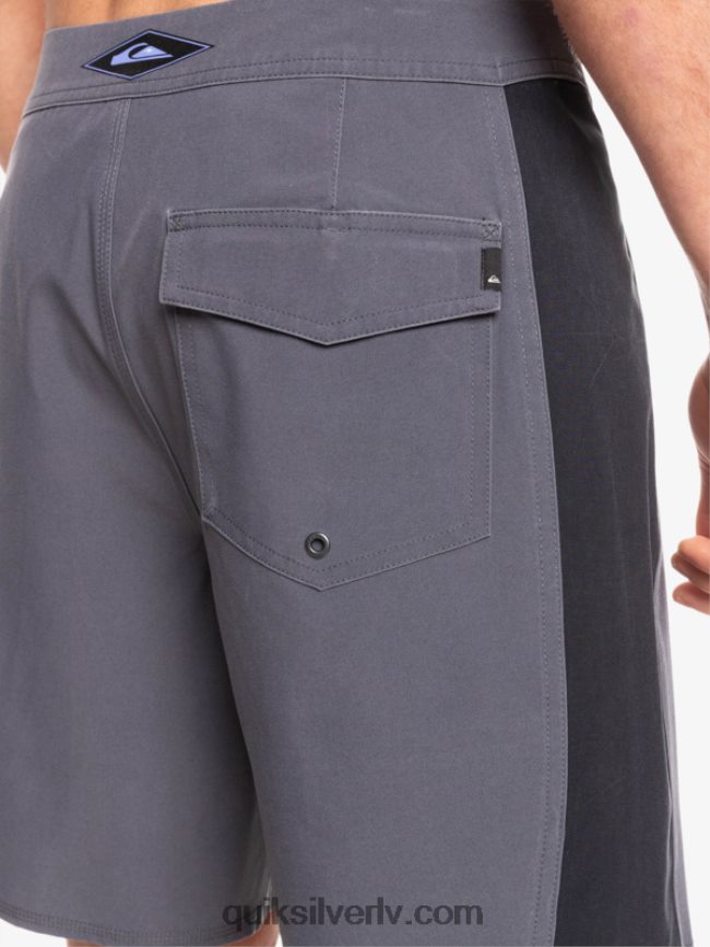 vīriešiem Quiksilver surfsilk arch 18 dēļu šorti dzelzs vārti 88064R1699