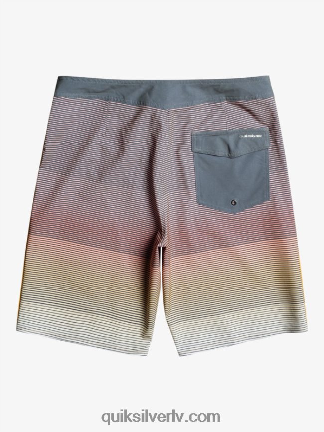 vīriešiem Quiksilver surfsilk masīvi 20 dēļu šorti kvieši 88064R334