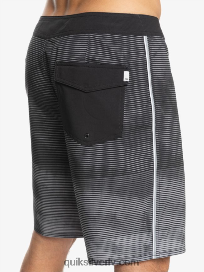 vīriešiem Quiksilver surfsilk masīvi 20 dēļu šorti melns 88064R1593