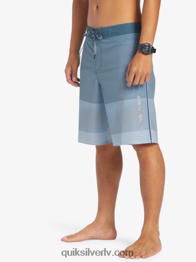 vīriešiem Quiksilver surfsilk masīvi 20 dēļu šorti pusnakts flote 88064R332