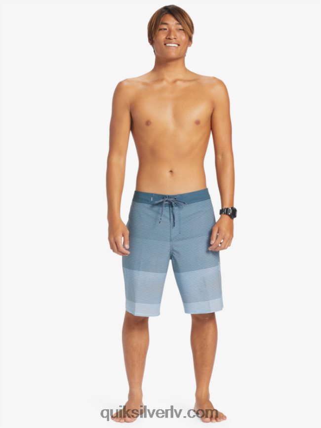 vīriešiem Quiksilver surfsilk masīvi 20 dēļu šorti pusnakts flote 88064R332