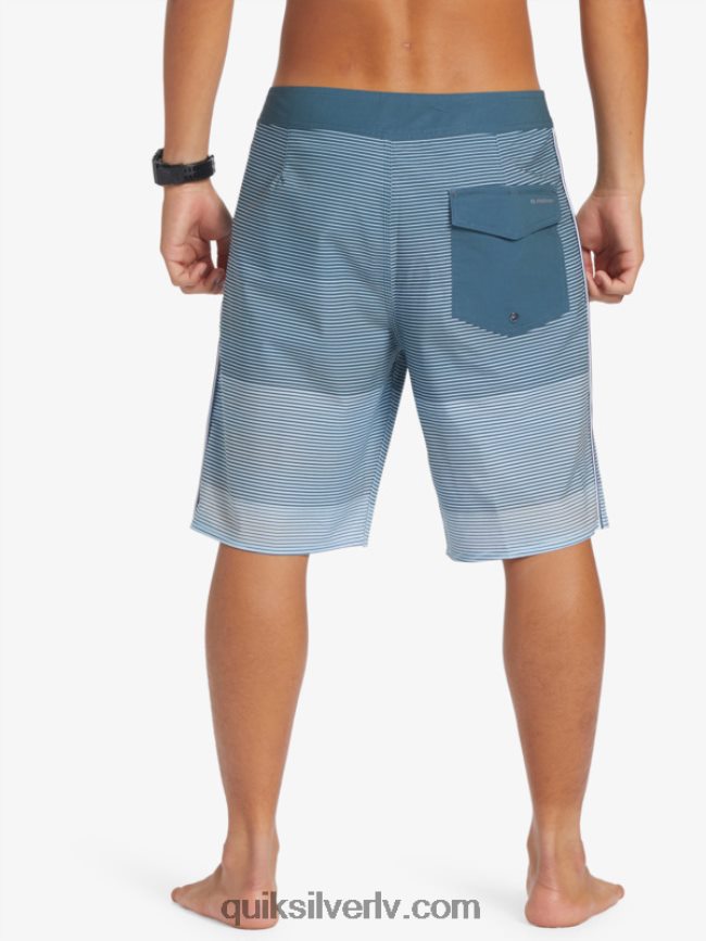 vīriešiem Quiksilver surfsilk masīvi 20 dēļu šorti pusnakts flote 88064R332