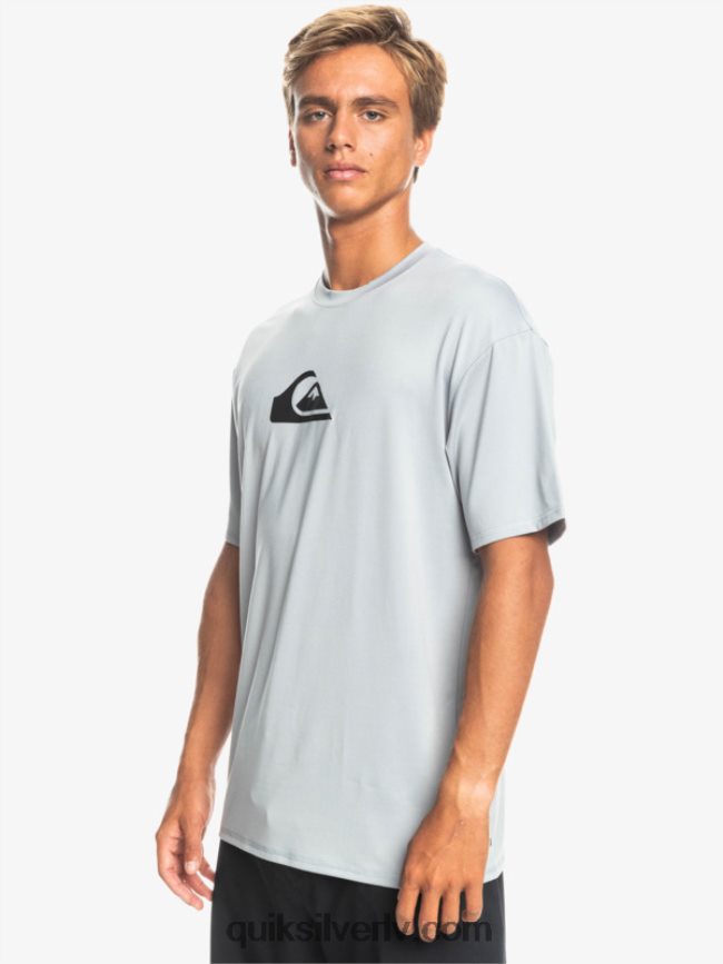 vīriešiem Quiksilver cieta svītra ar īsām piedurknēm upf 50 sērfošanas tēja slapjš slapjš 88064R890